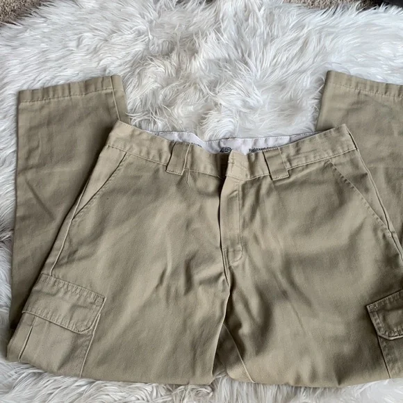 Dickies cargo utility pant. - Picture 3 of 5